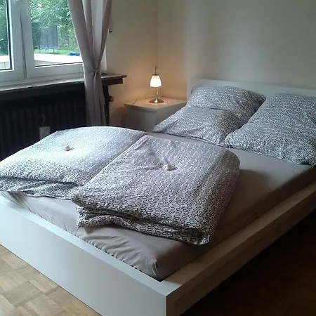 Tuzzini Koln-apartments *