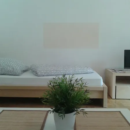 Tuzzini Koln-apartments Lejlighed *
