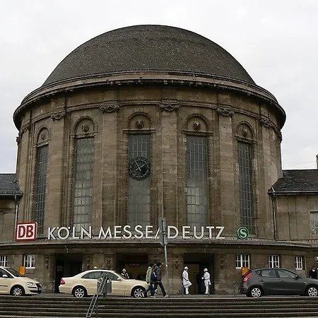 Tuzzini Koln-apartments * Köln